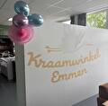 Logo bij de kraamwinkel Emmen